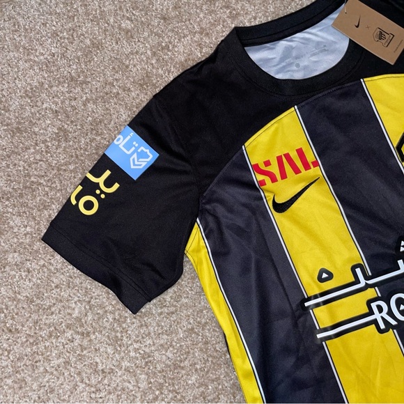 Nike Al Ittihad Benzema 2023/2024 Men’s Home Soccer Jersey🆕 - Picture 4 of 7